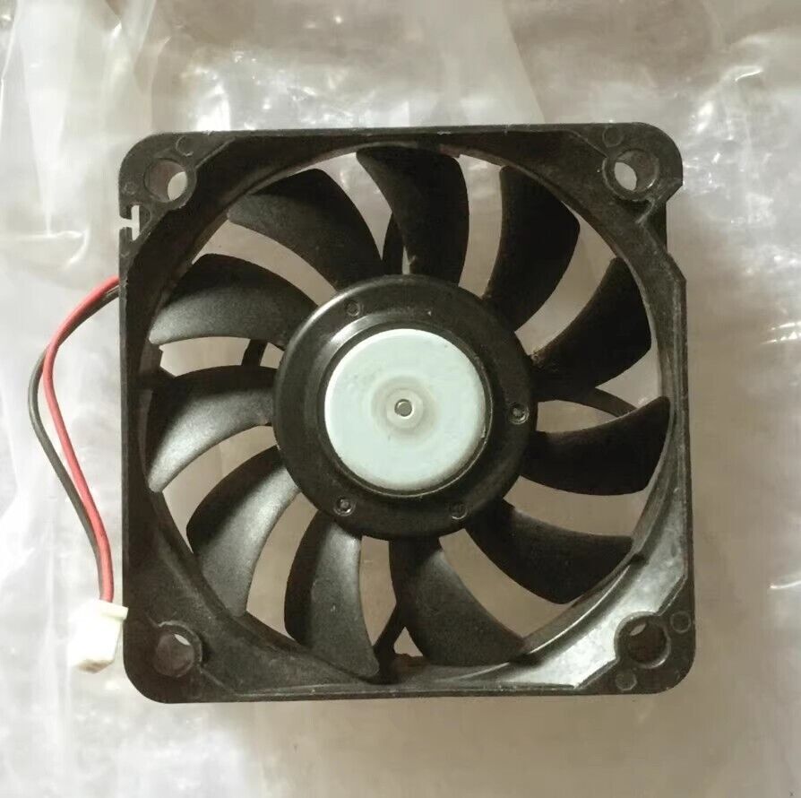 U60R24MGAB-51J24 AX640207 DC24V 0.09A 2-Wire Cooling Fan (Used)